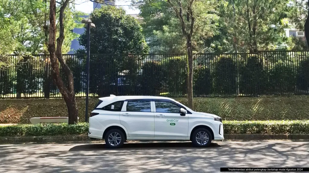 Grab car taxi online in Medan airport
