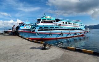 Passenger boat heading to tigaras harbour