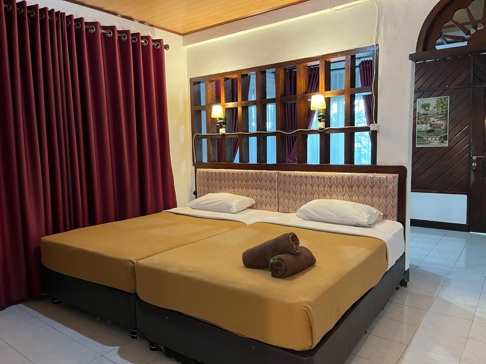 Carolina cottage samosir deluxe room