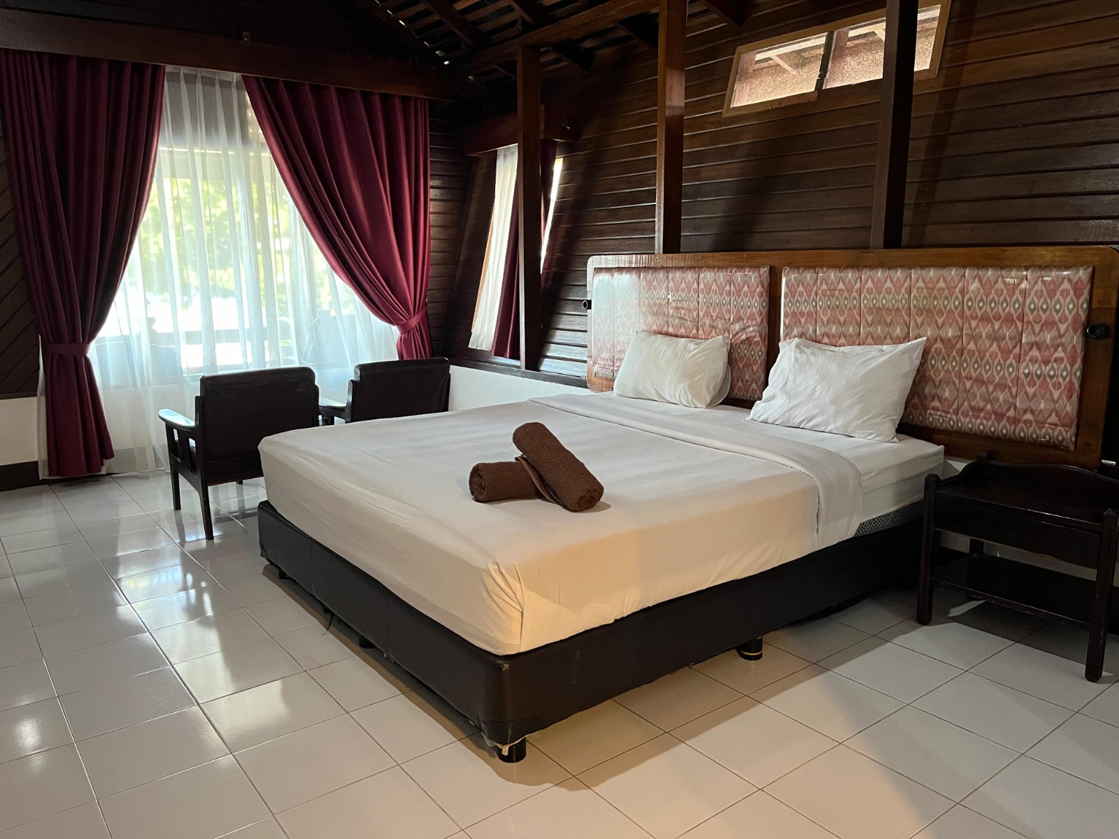 Carolina cottage samosir deluxe room