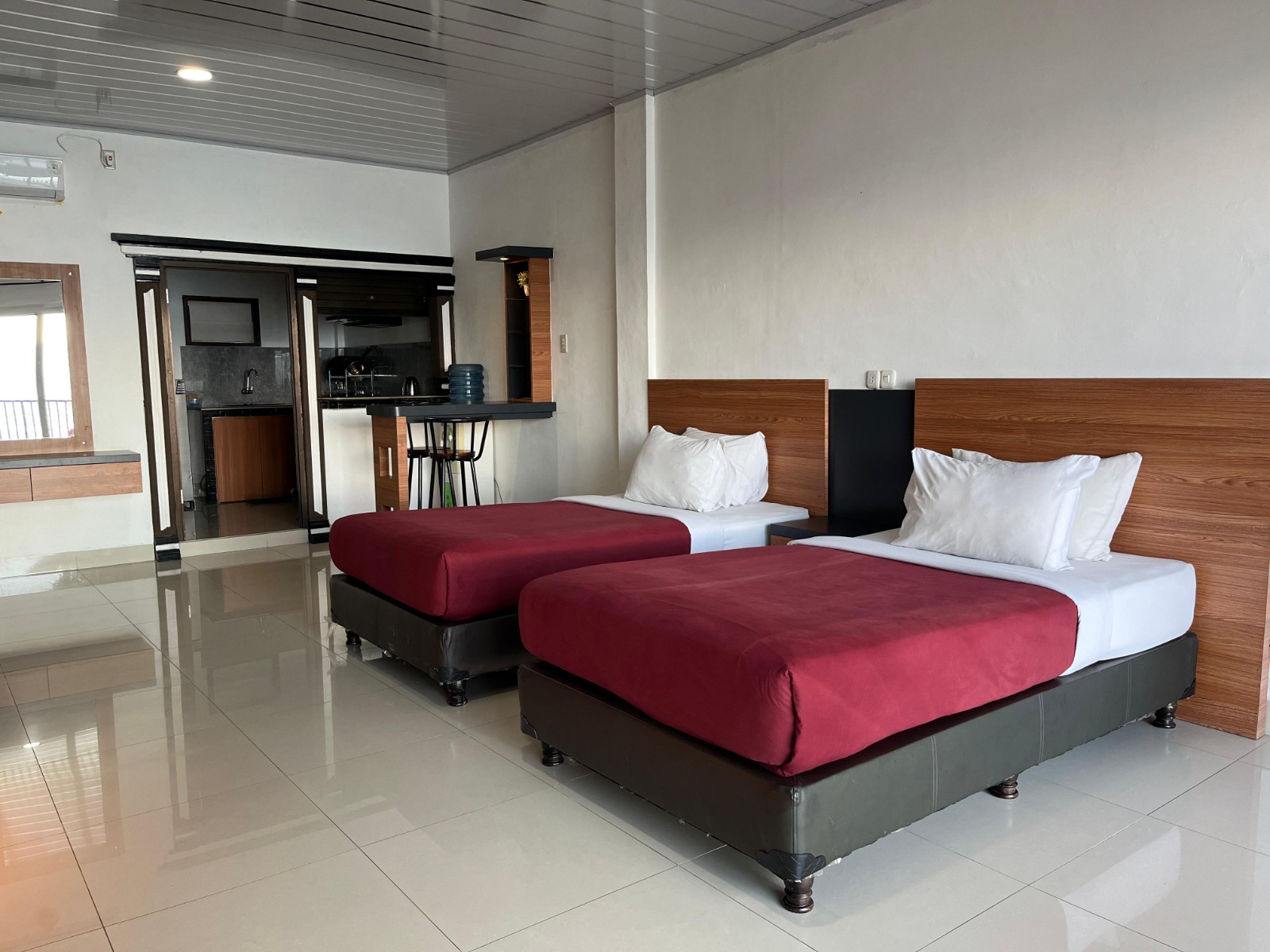 Junior Suit Carolina Hotel Parapat