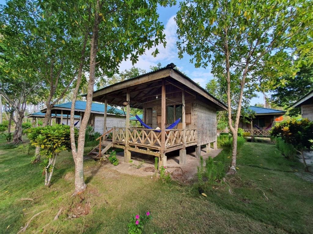 Bungalow at apalambak island a nice bungalow at palambak island banyak island