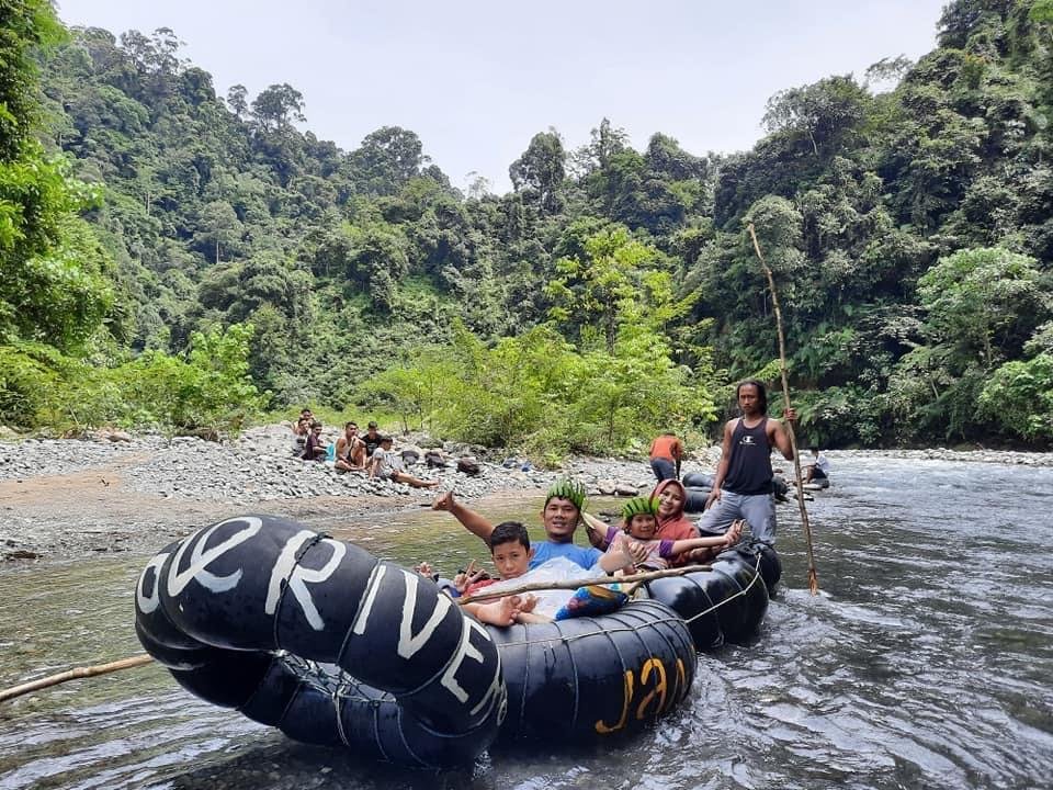 River and rafting in the bohorok river